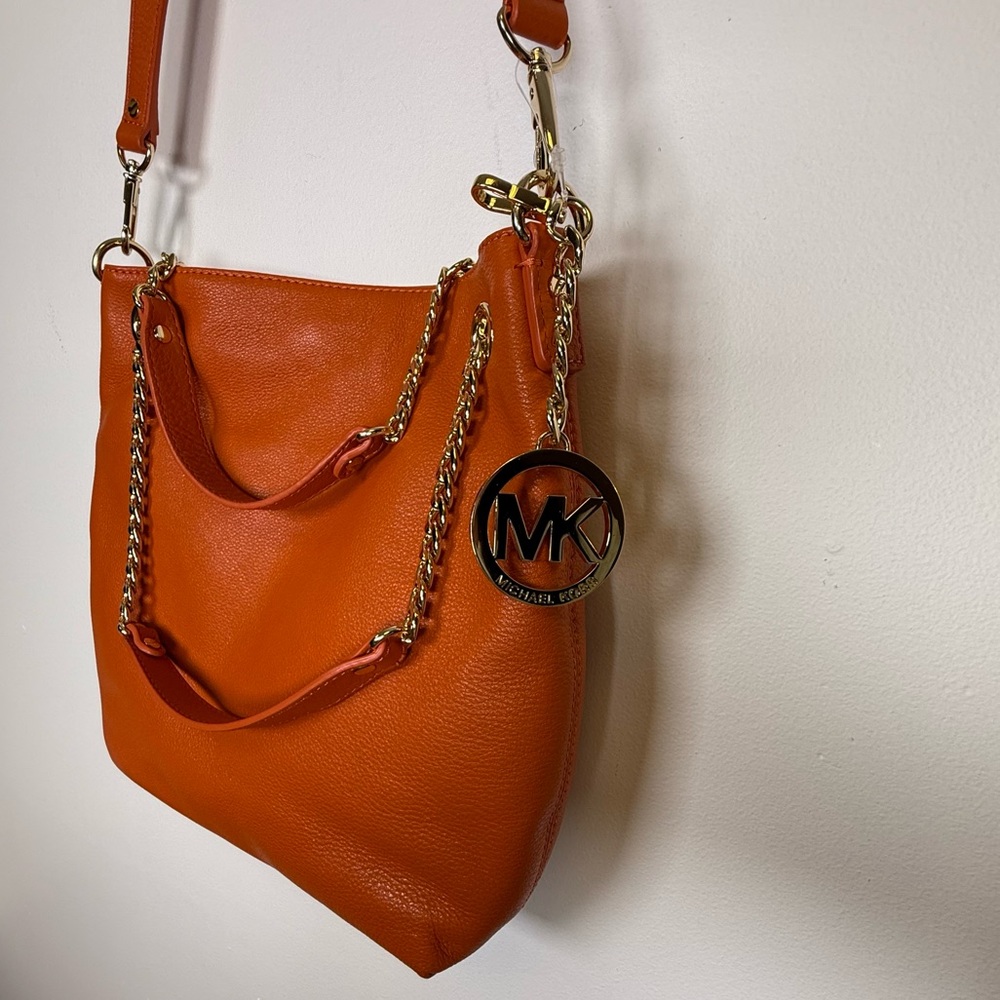MICHAEL Michael Kors Soft Orange Leather Gold Chain Shoulder/Crossbody/Hand Bag - Picture 4 of 16